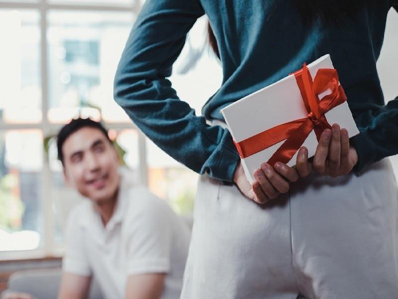 Chọn loại nước hoa thật phù hợp cho chàng