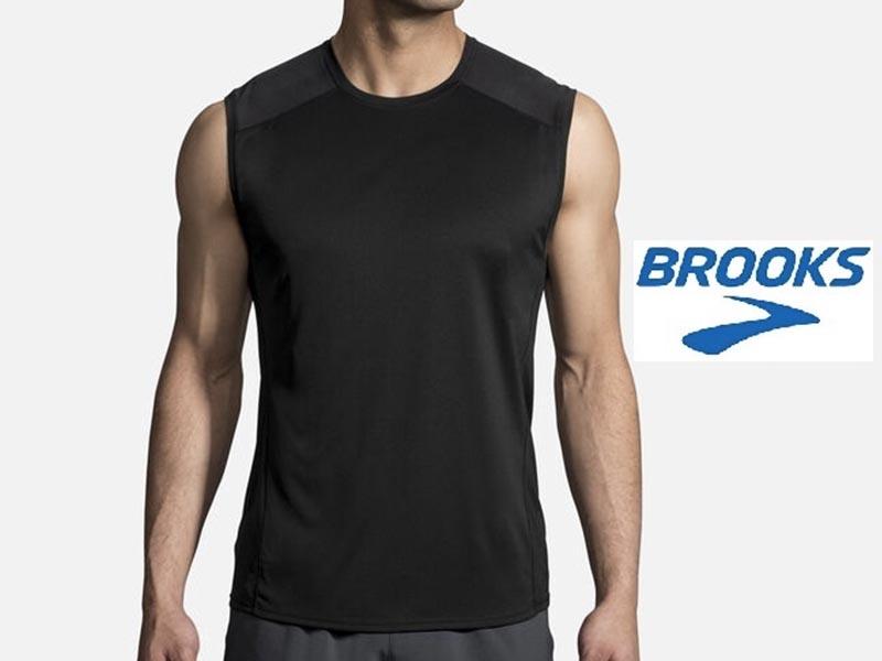Áo chạy bộ Brooks Distance có chất liệu co giãn, cung cấp độ bảo vệ khi chạy