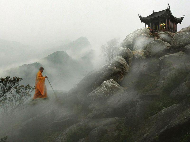 Non thiêng Yên Tử