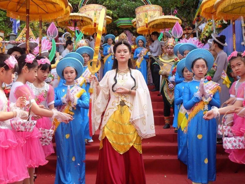 Sự kiện tín ngưỡng độc đáo dành cho các tín đồ Phật giáo ở Đà Nẵng