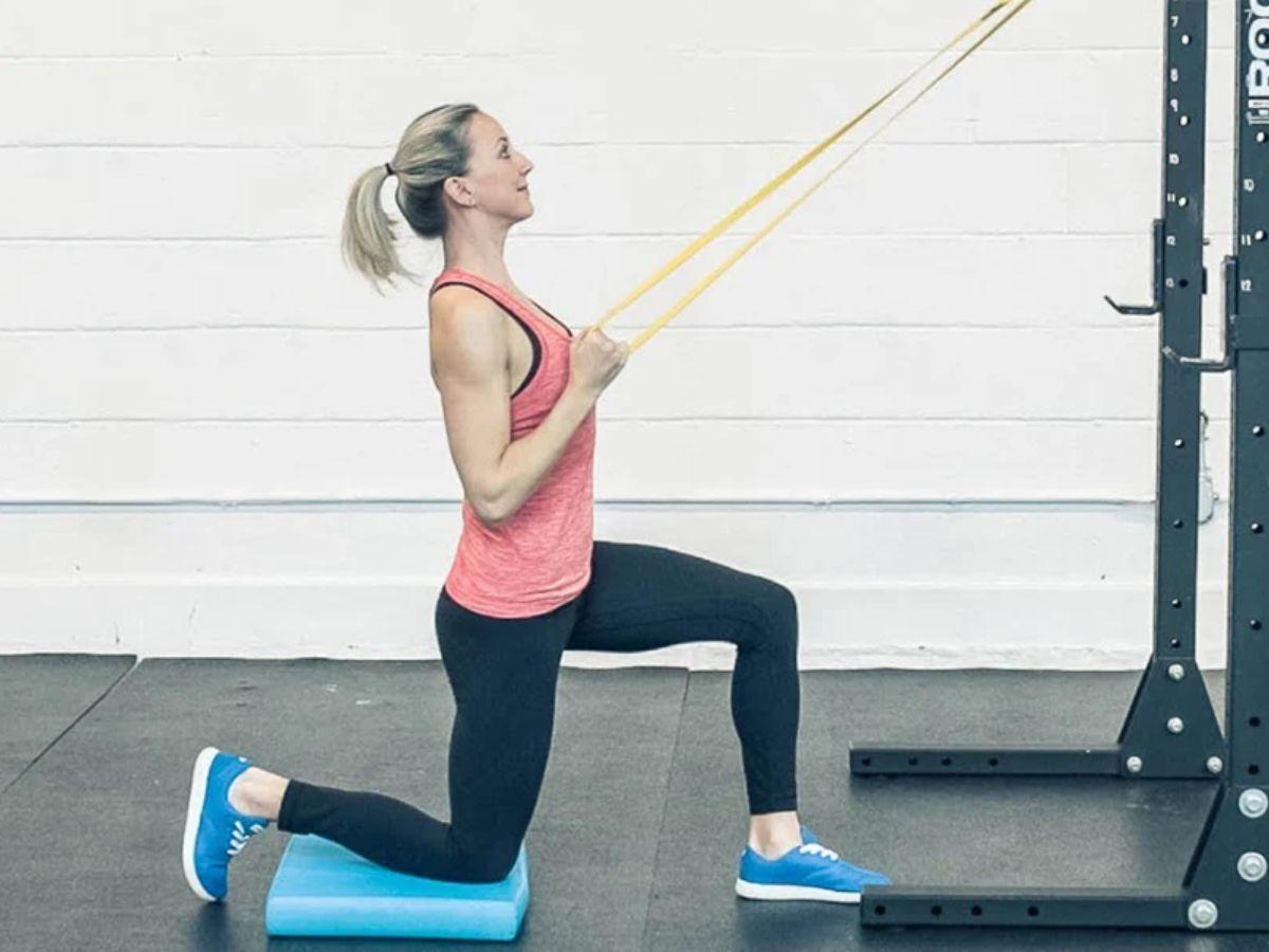 Lat Pulldown với dây kháng lực