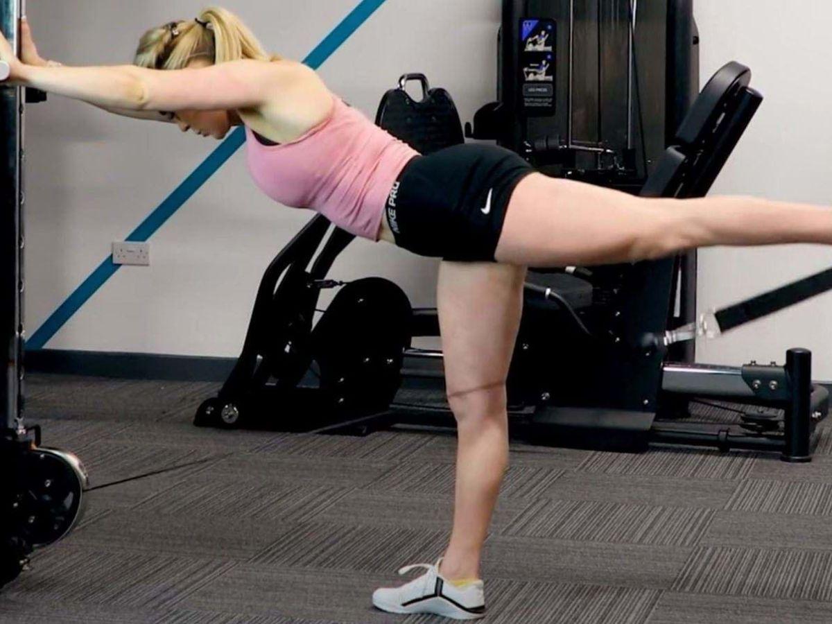 Butt Kickback với dây kháng lực