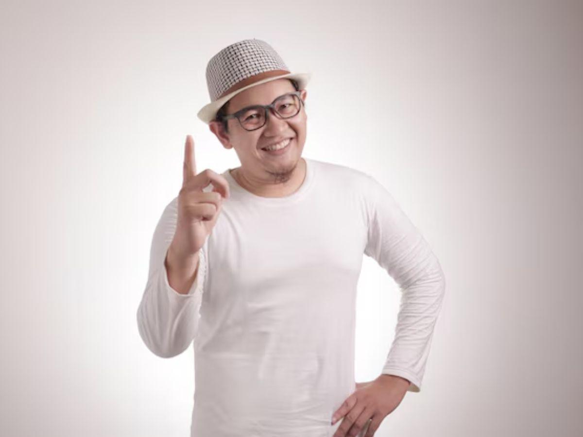 Mặt tròn mũi to nên đeo kính gì cho phù hợp 