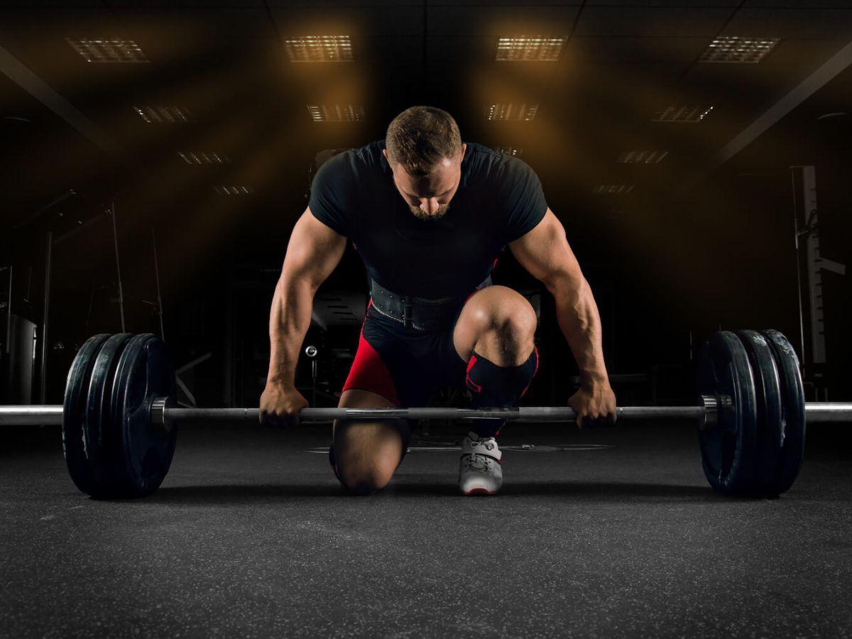 Việc thực hiện Deadlift đúng cách đòi hỏi sự chính xác và kỹ thuật