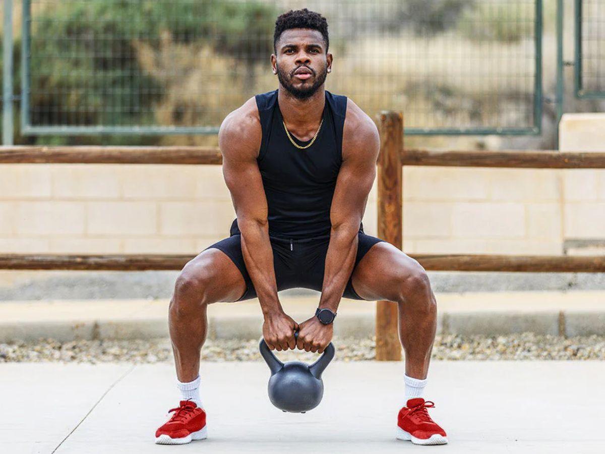 Bài tập Kettlebell Swing