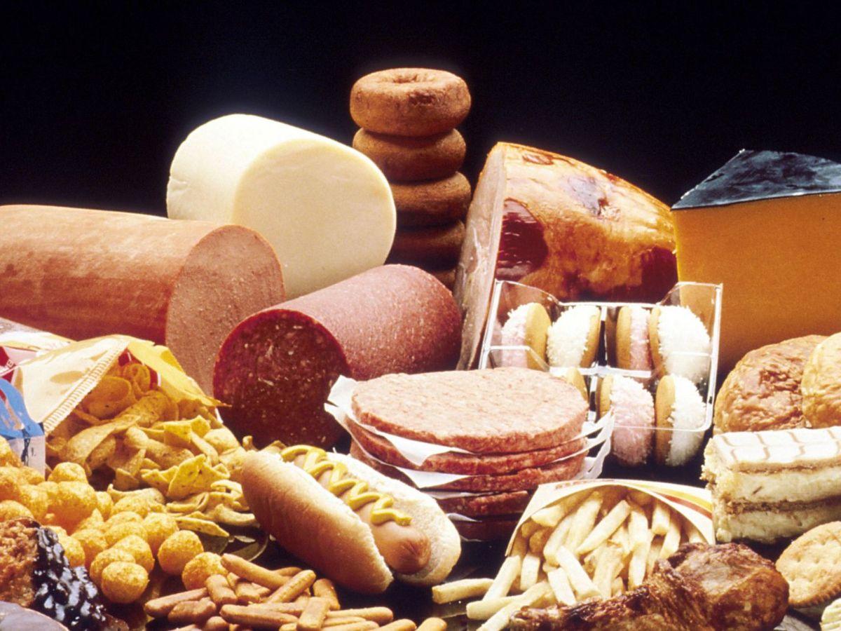 Các loại thực phẩm nên tránh khi tăng cơ giảm mỡ