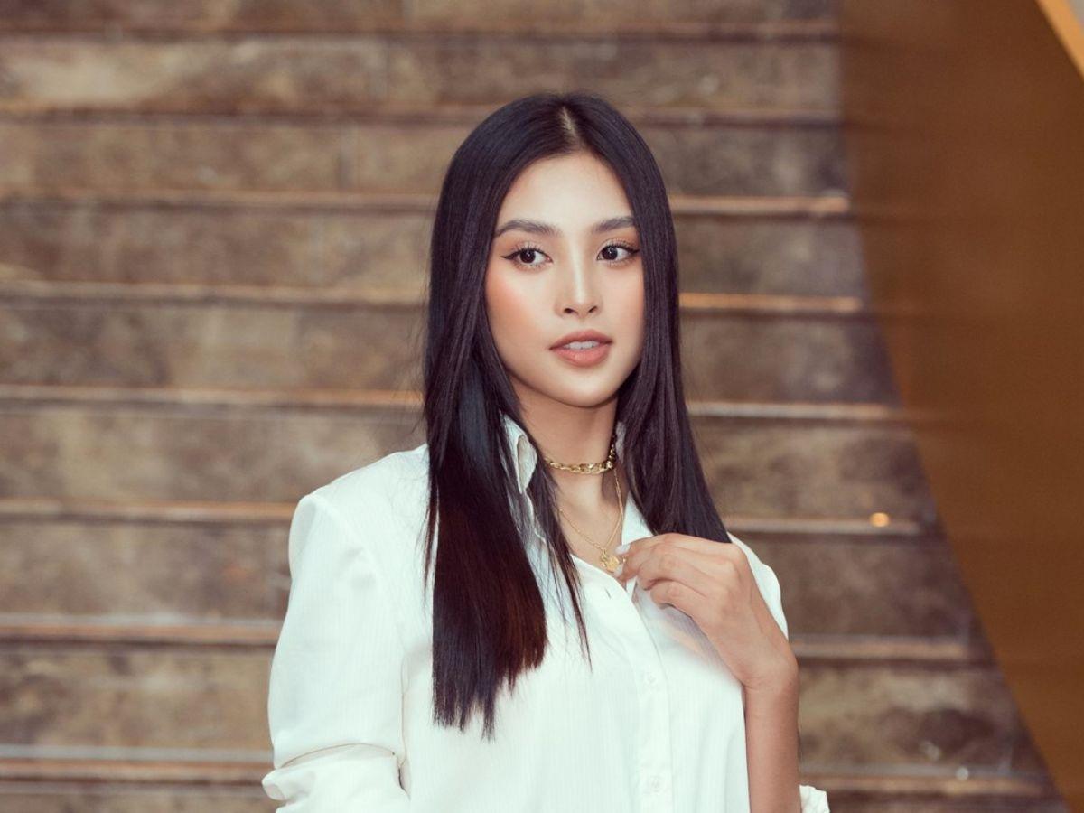 Áp dụng tập yoga toàn thân, trong đó có cả khuôn mặt