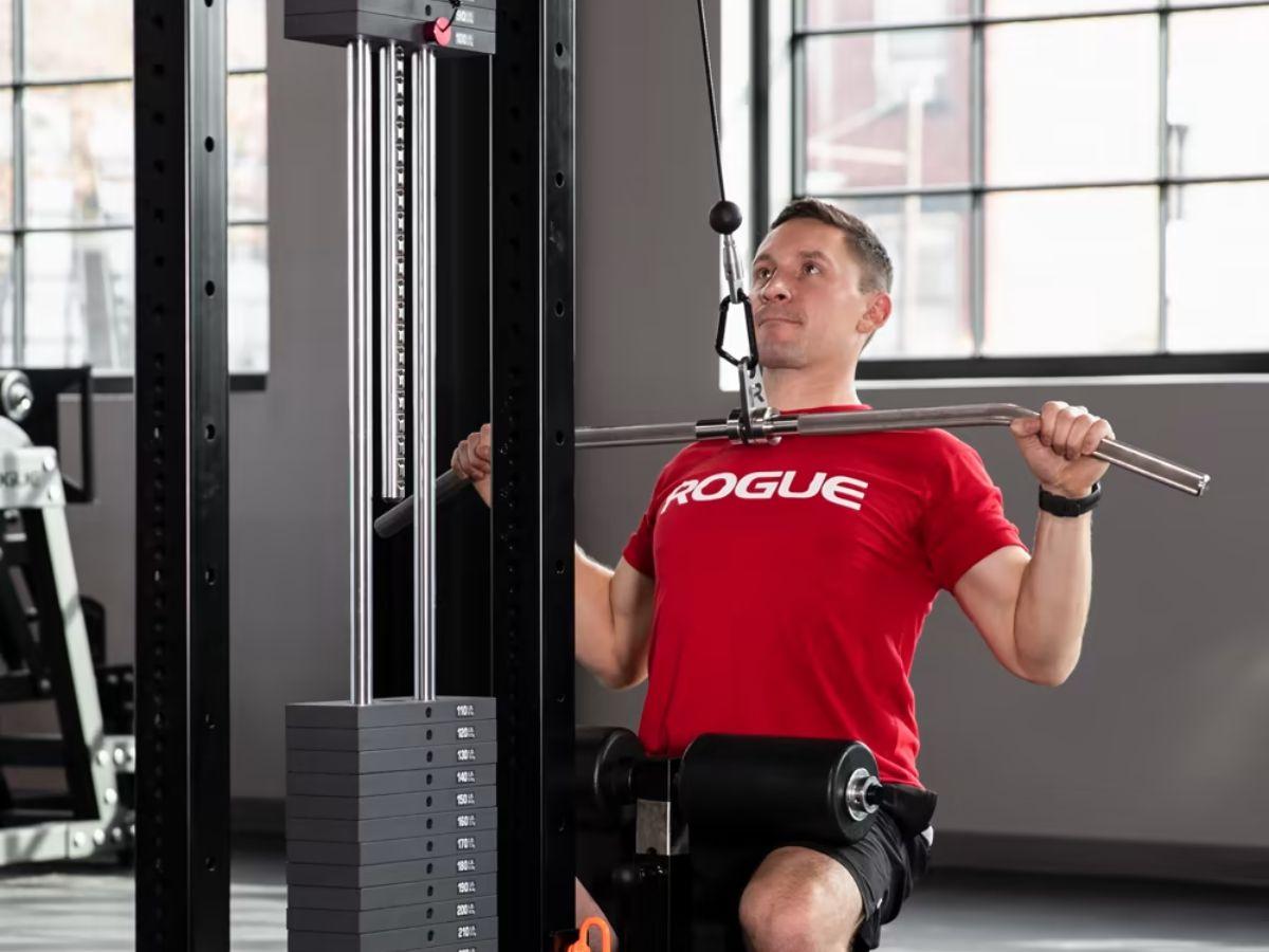 Một số lưu ý khi tập Lat Pulldown