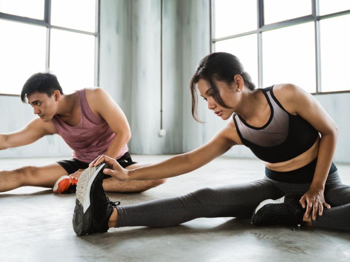 bài tập giãn cơ lưng giữa