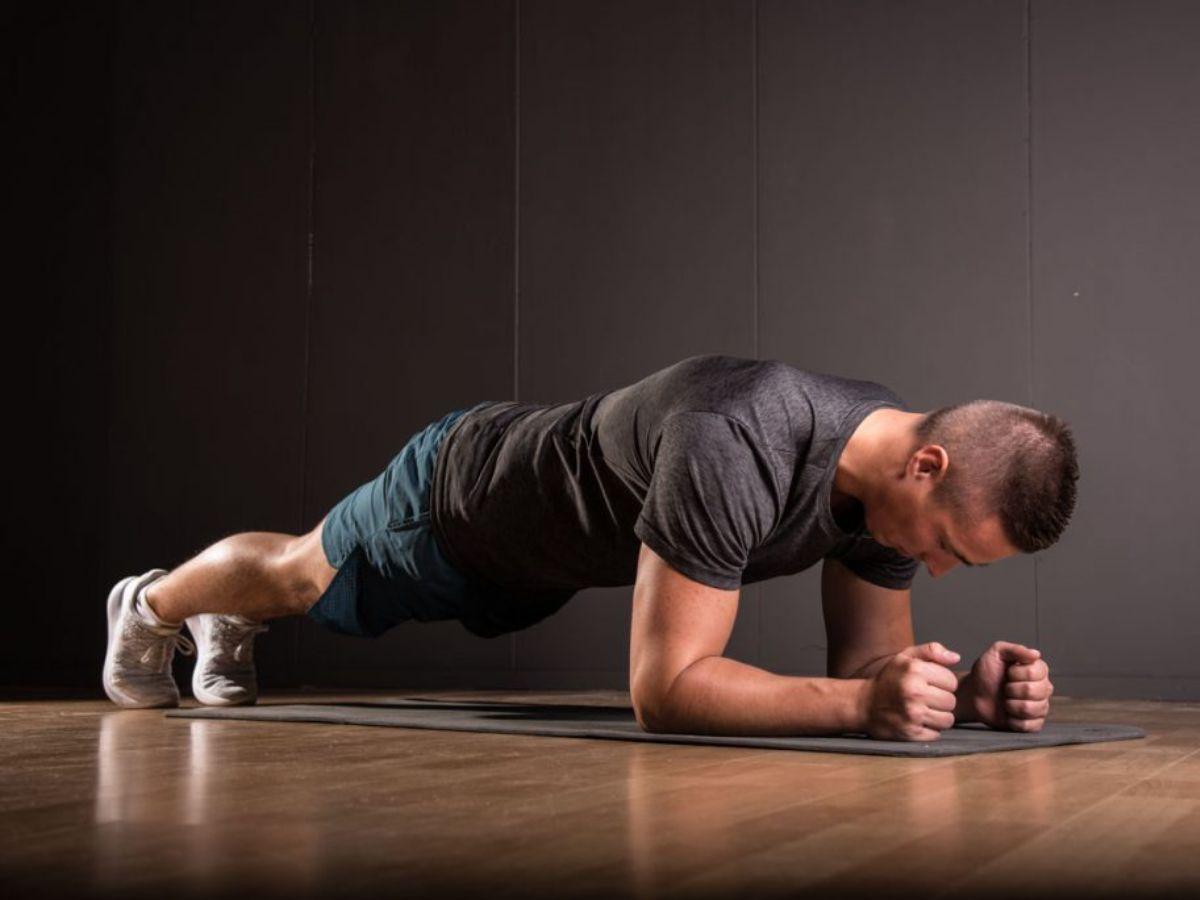 Cơ vai khỏe mạnh giúp bạn có một vóc dáng cân đối và mạnh mẽ