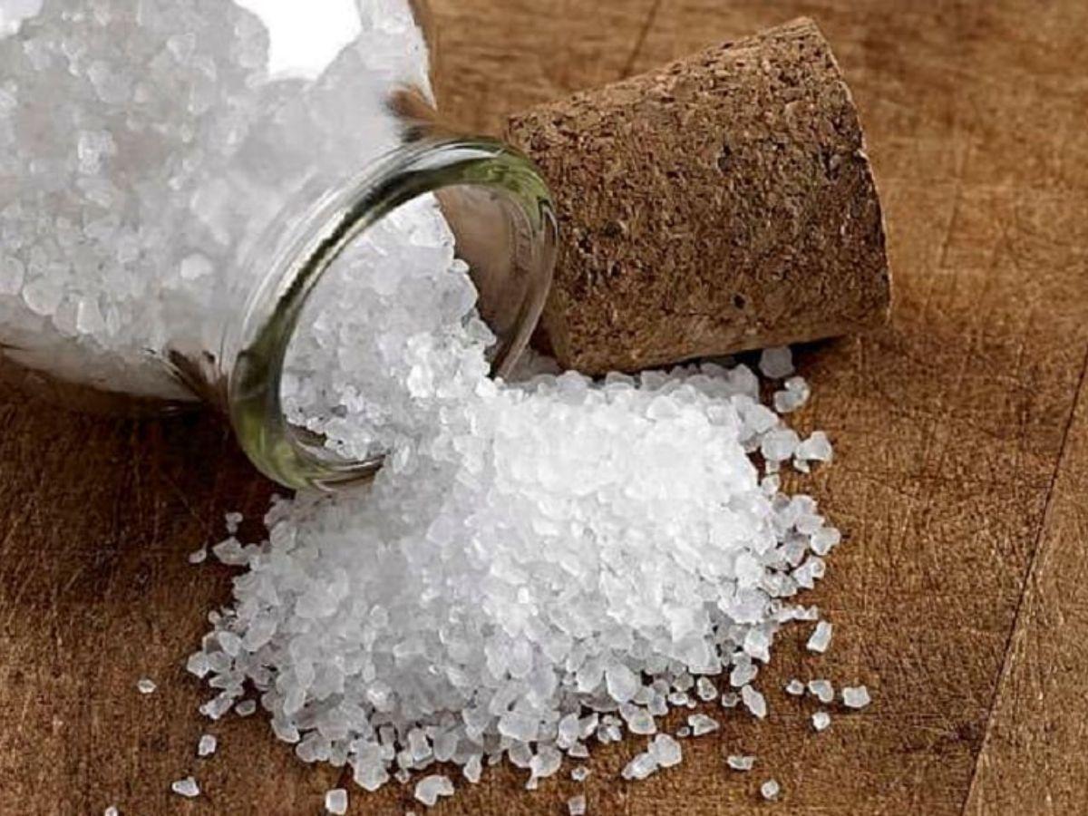 Một giải pháp hiệu quả để loại bỏ các vết ố là sử dụng phèn chua
