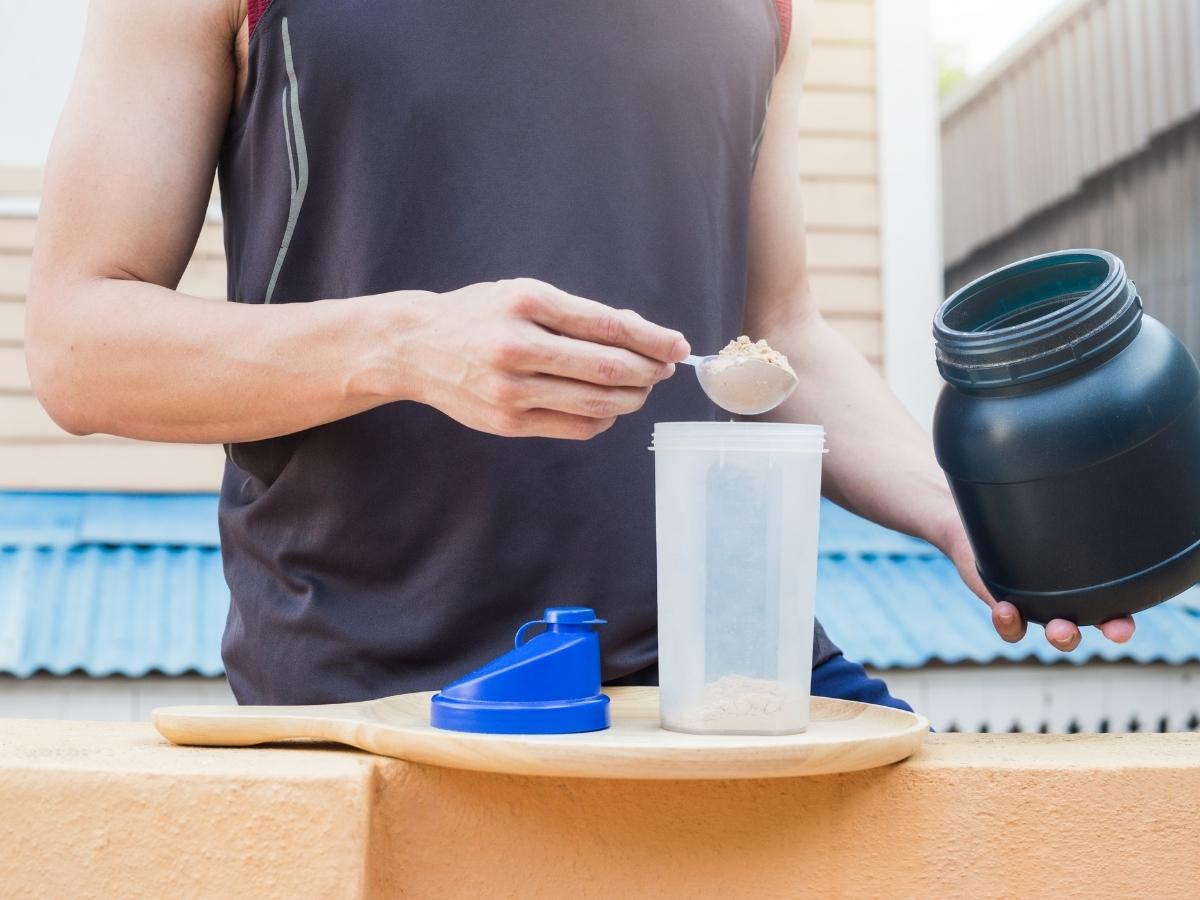 Uống whey protein sau khi tập kích thích phát triển cơ bắp hiệu quả hơn