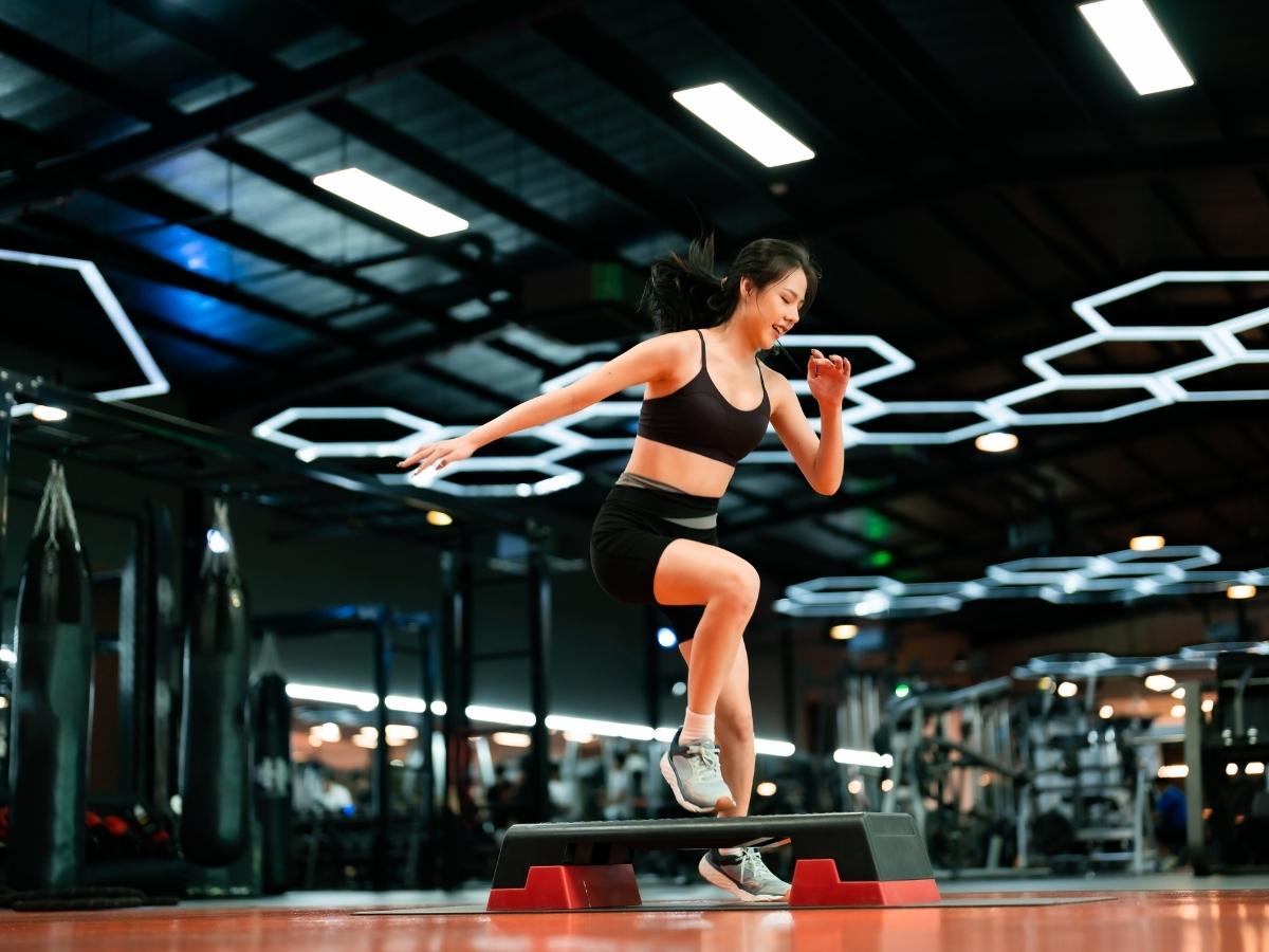 Kết hợp chạy bộ và tập HIIT giúp giảm mỡ toàn thân, cải thiện sức bền