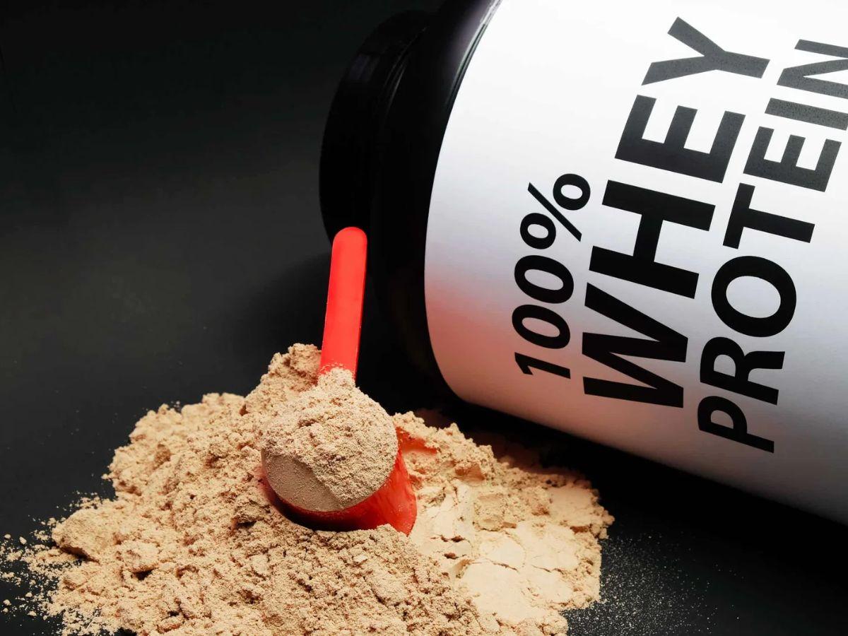 Whey Protein giúp cơ bắp phát triển và phục hồi tốt hơn