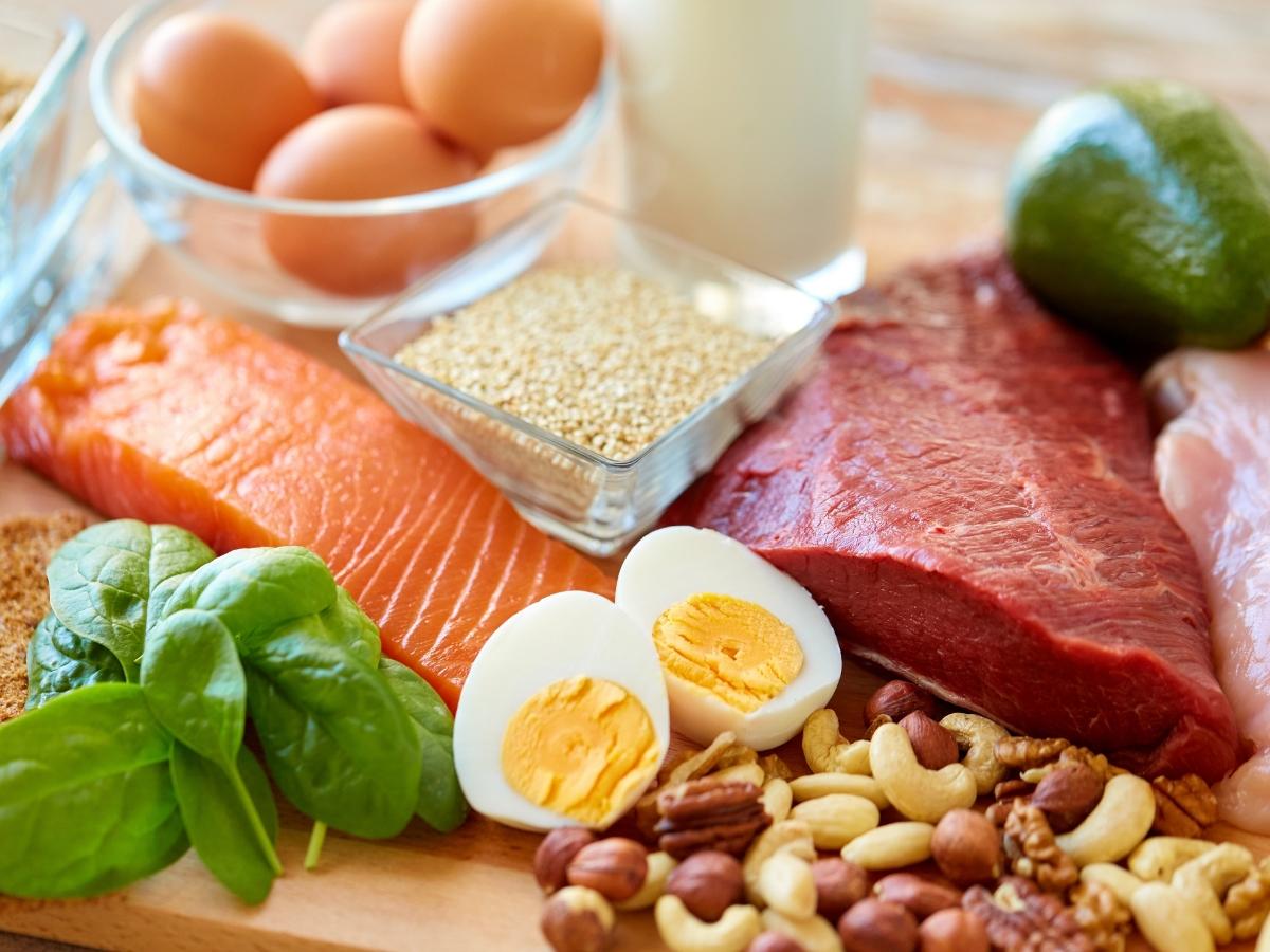 Nạp nhiều protein là có thể tăng cơ bắp, nhưng nếu thiếu carbohydrate, cơ thể sẽ không có đủ năng lượng