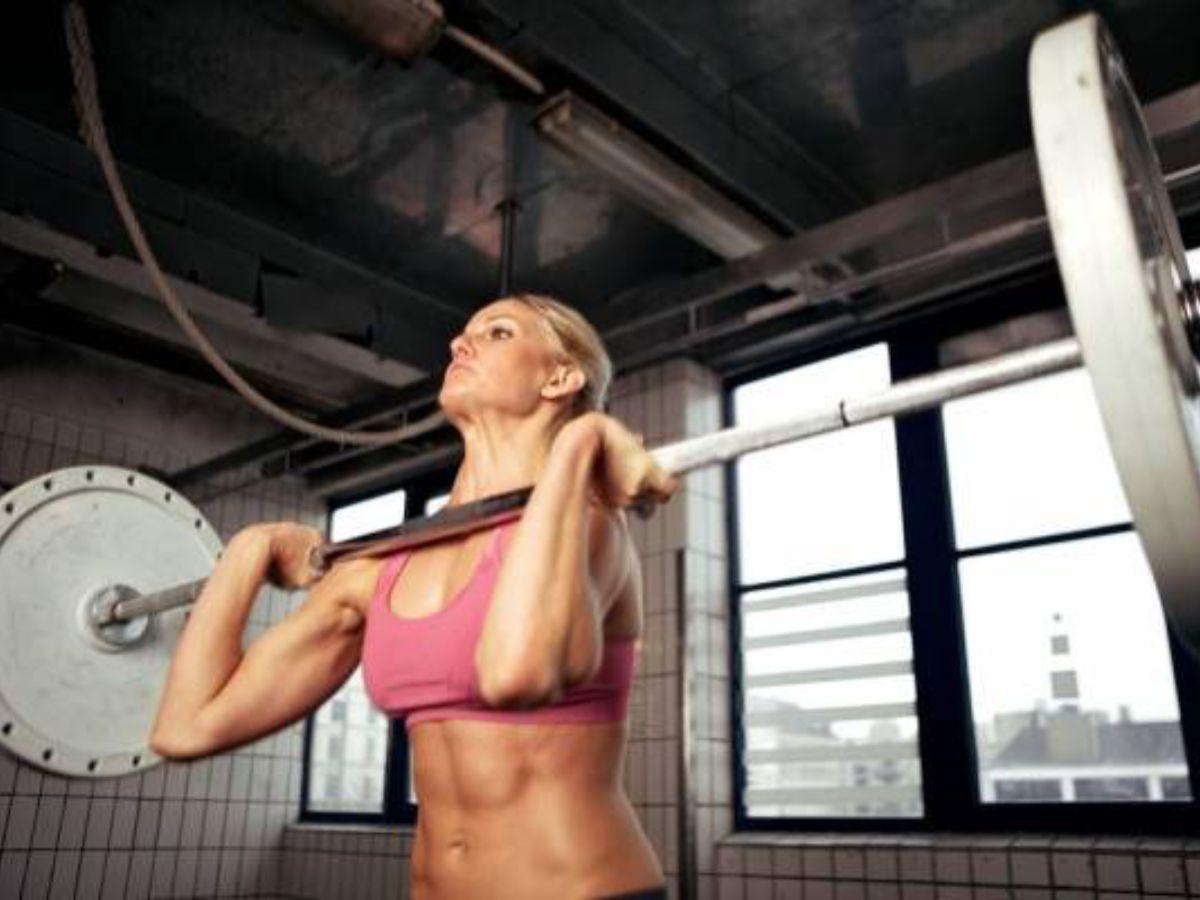 Tập tạ giúp tăng mật độ xương, giảm nguy cơ loãng xương