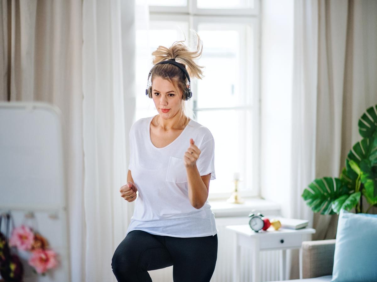 Lịch tập cần được xây dựng theo từng giai đoạn để đảm bảo cơ thể không bị quá tải mà vẫn phát triển tốt