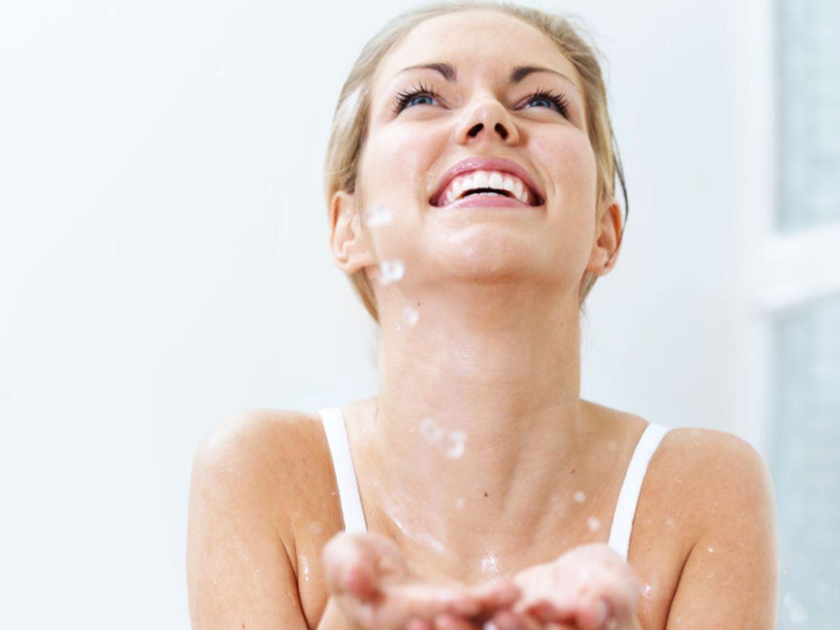 Khi xông mặt, bạn không chỉ chăm sóc làn da mà còn tái tạo năng lượng và tinh thần