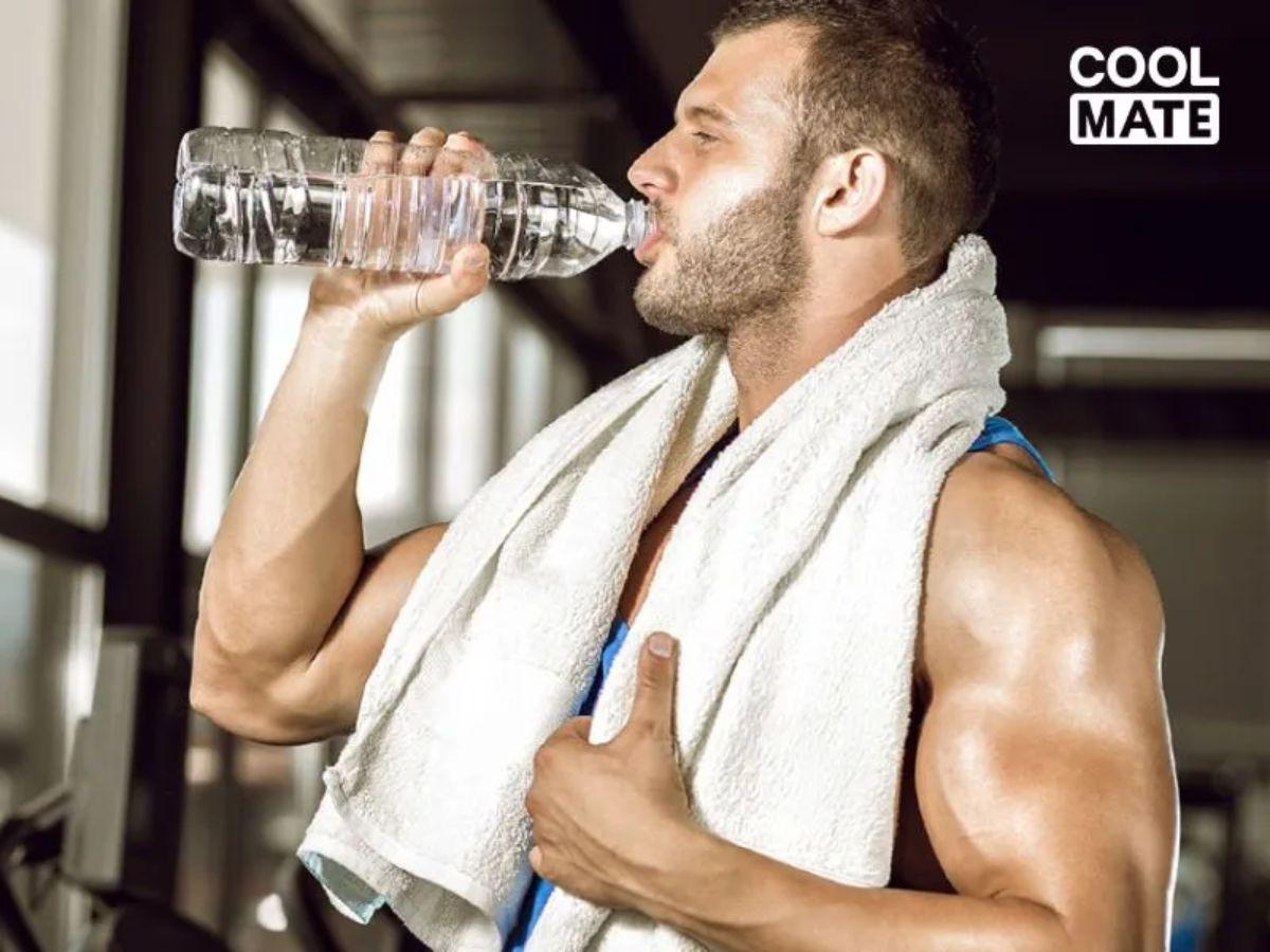 lưu ý khi uống nước trong tập gym