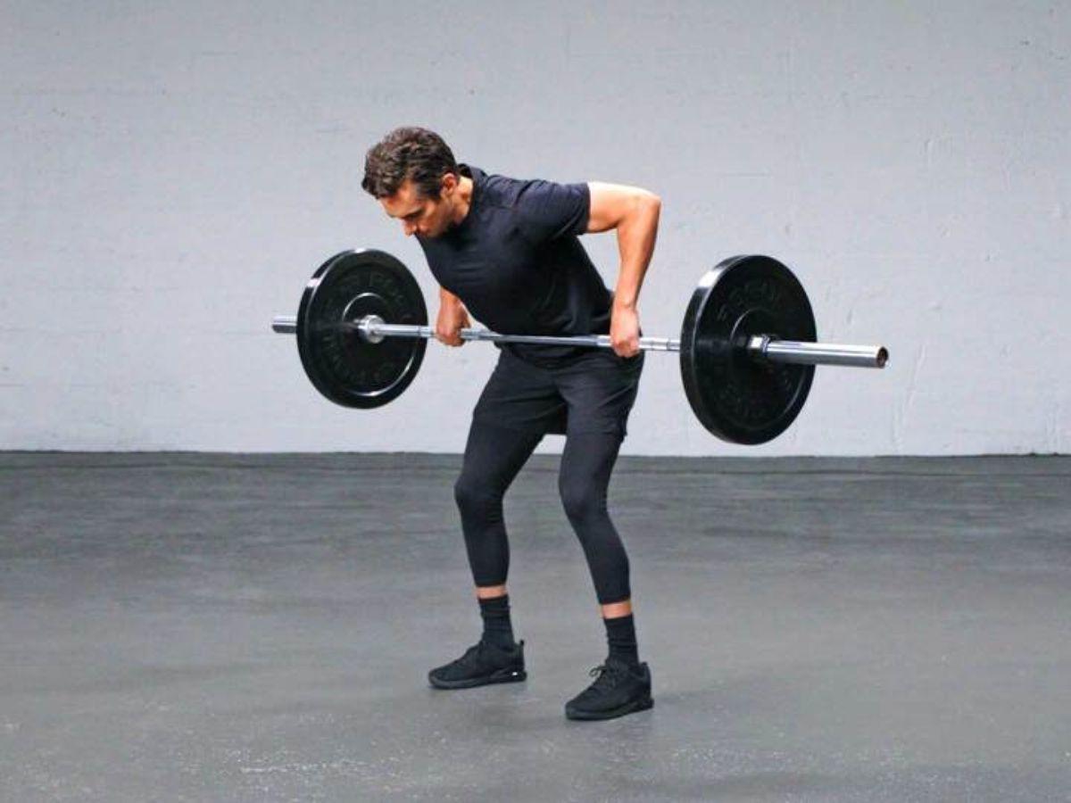 Bent-Over Barbell Row: Phát triển toàn diện cơ lưng