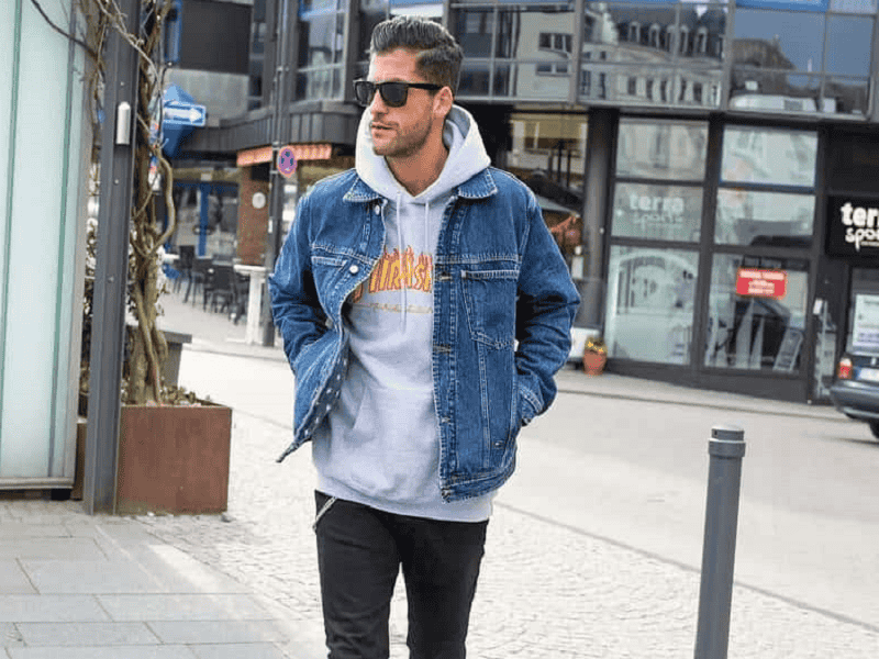 Cardigan phối cùng giày Vans Anaheim Factory