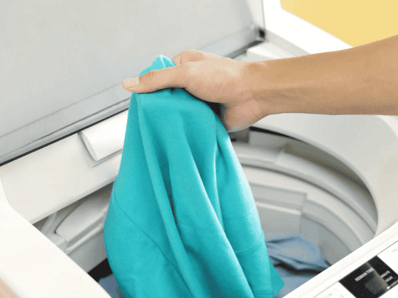 Giặt áo khoác bomber nỉ bằng máy