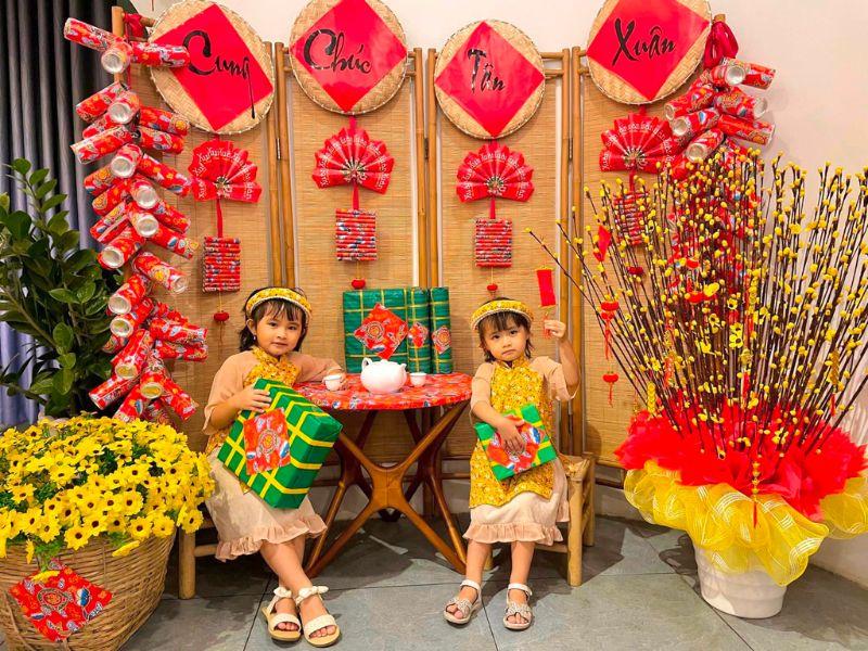 Sử dụng mẹt để trang trí không gian quán