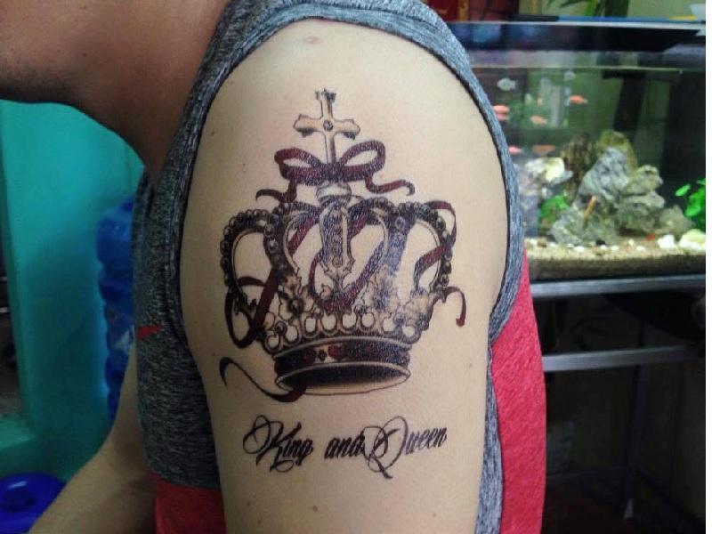 Hình xăm vương miện