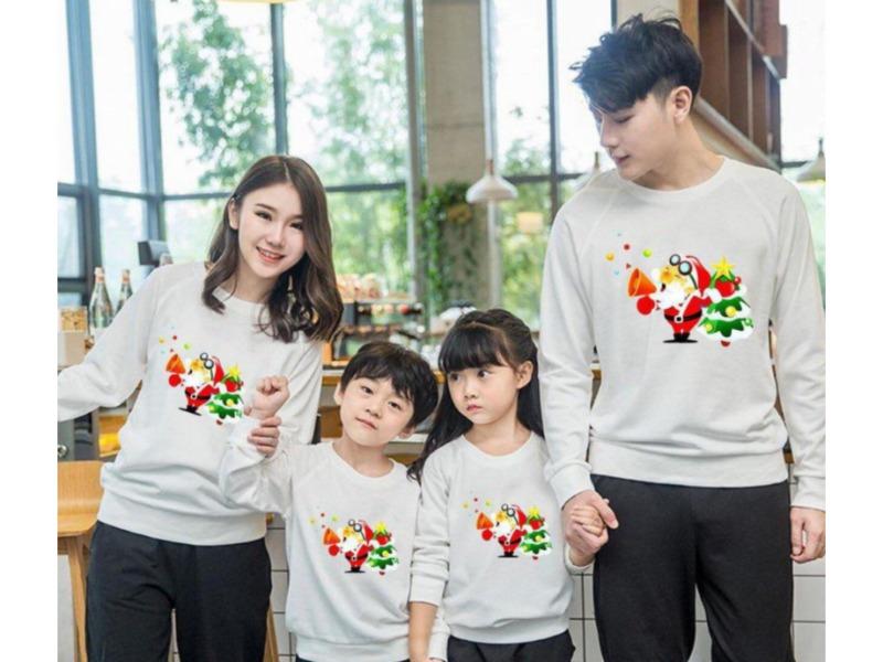 chỉ cần vài thao tác là đã có ngay một set áo đồng phục vô cùng đẹp mắt.