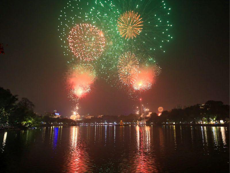 Địa điểm bắn ph&aacute;o hoa Tết Nguy&ecirc;n Đ&aacute;n 2024 tại H&agrave; Nội
