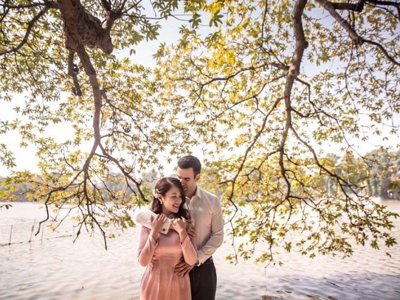 Hồ Ho&agrave;n Kiếm (Hồ Gươm)