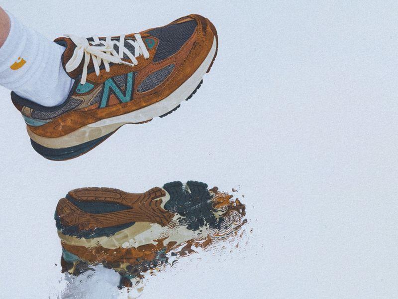 Sự kết hợp lần n&agrave;y của Carhartt X New Balance 990v6 đ&atilde; tạo n&ecirc;n một bứt ph&aacute;