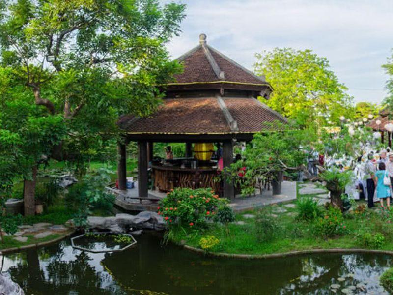 nhà hàng mở xuyên tết hà nội