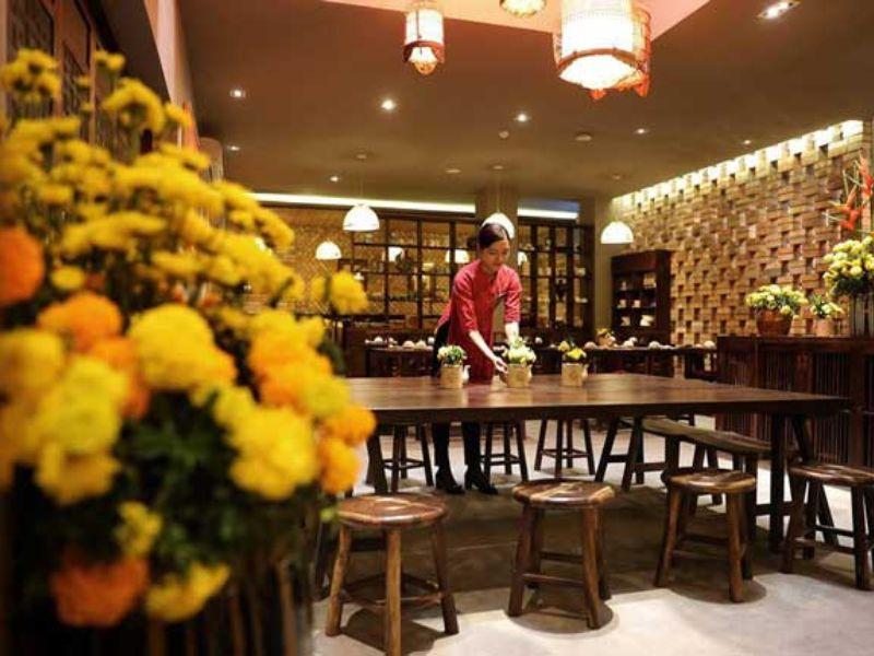 nhà hàng mở xuyên tết tphcm