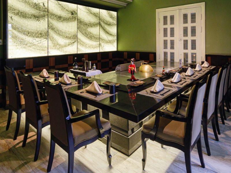 nhà hàng mở xuyên tết tphcm