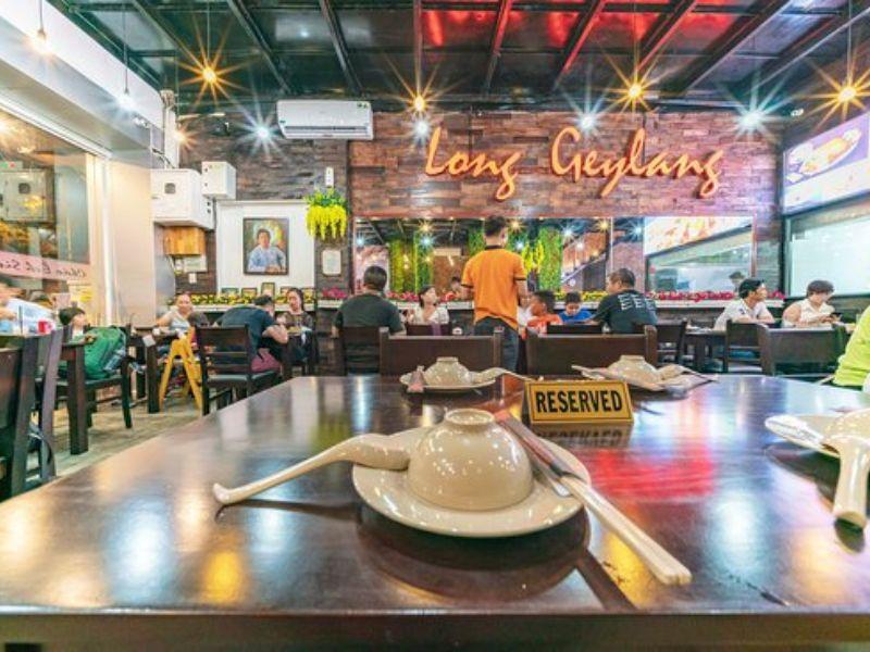 nhà hàng mở xuyên tết tphcm