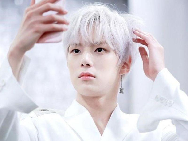 Kiểu tóc trắng bạch kim