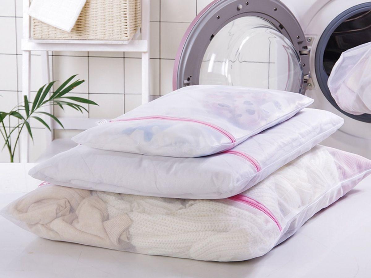 Sử dụng túi lưới khi giặt áo sơ mi