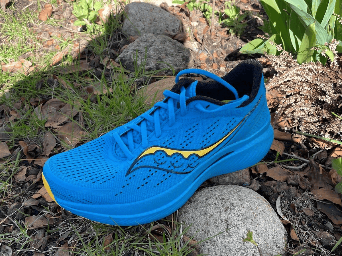 Saucony được yêu thích bởi khả năng đáp ứng tốt các xu hướng thị trường nhưng họ vẫn giữ được bản sắc riêng của mình