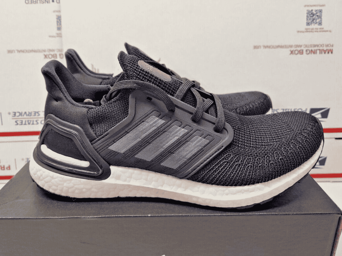 Sản phẩm được ưa chuộng nhất trong dòng sản phẩm "Boost" của Adidas chính là Ultra Boost 20