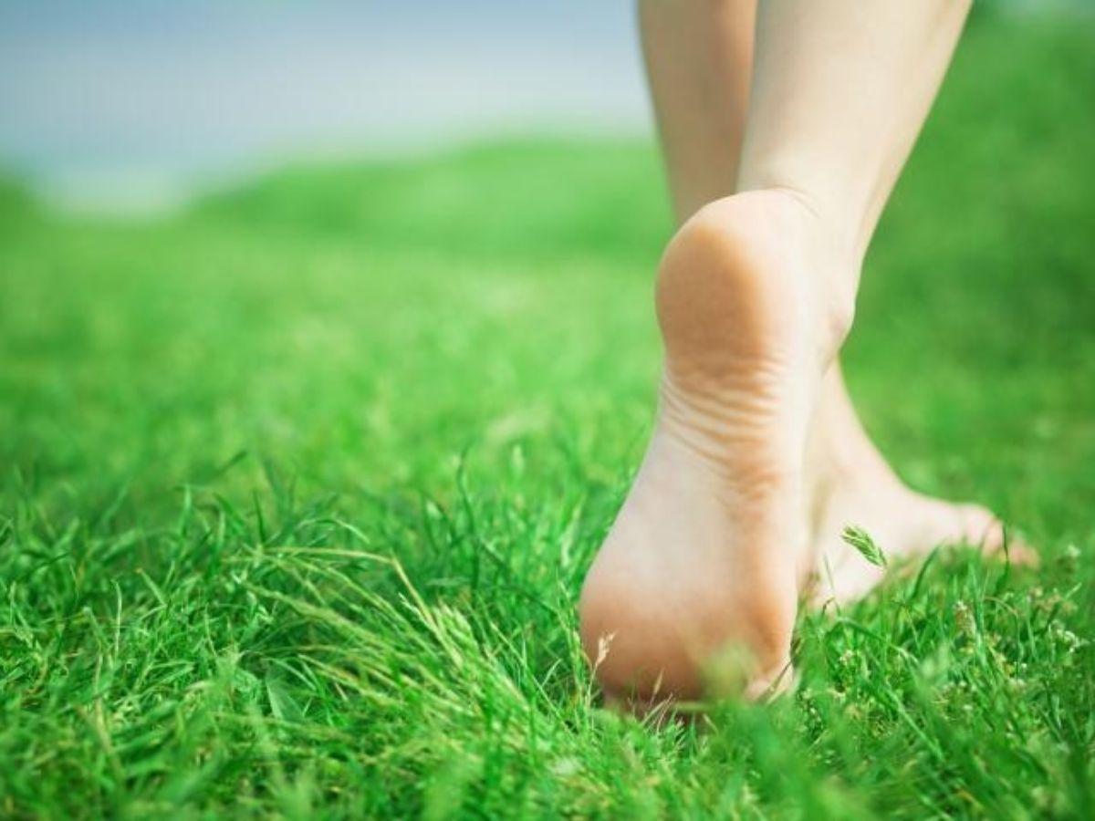 Chạy bộ chân trần giúp chân hồng hào hơn