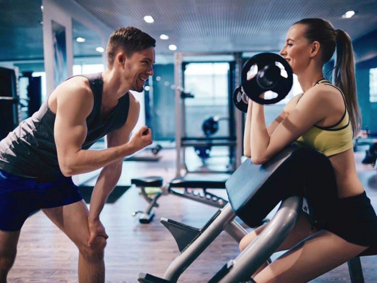 Tập tạ giúp tăng cường sức mạnh cơ bắp