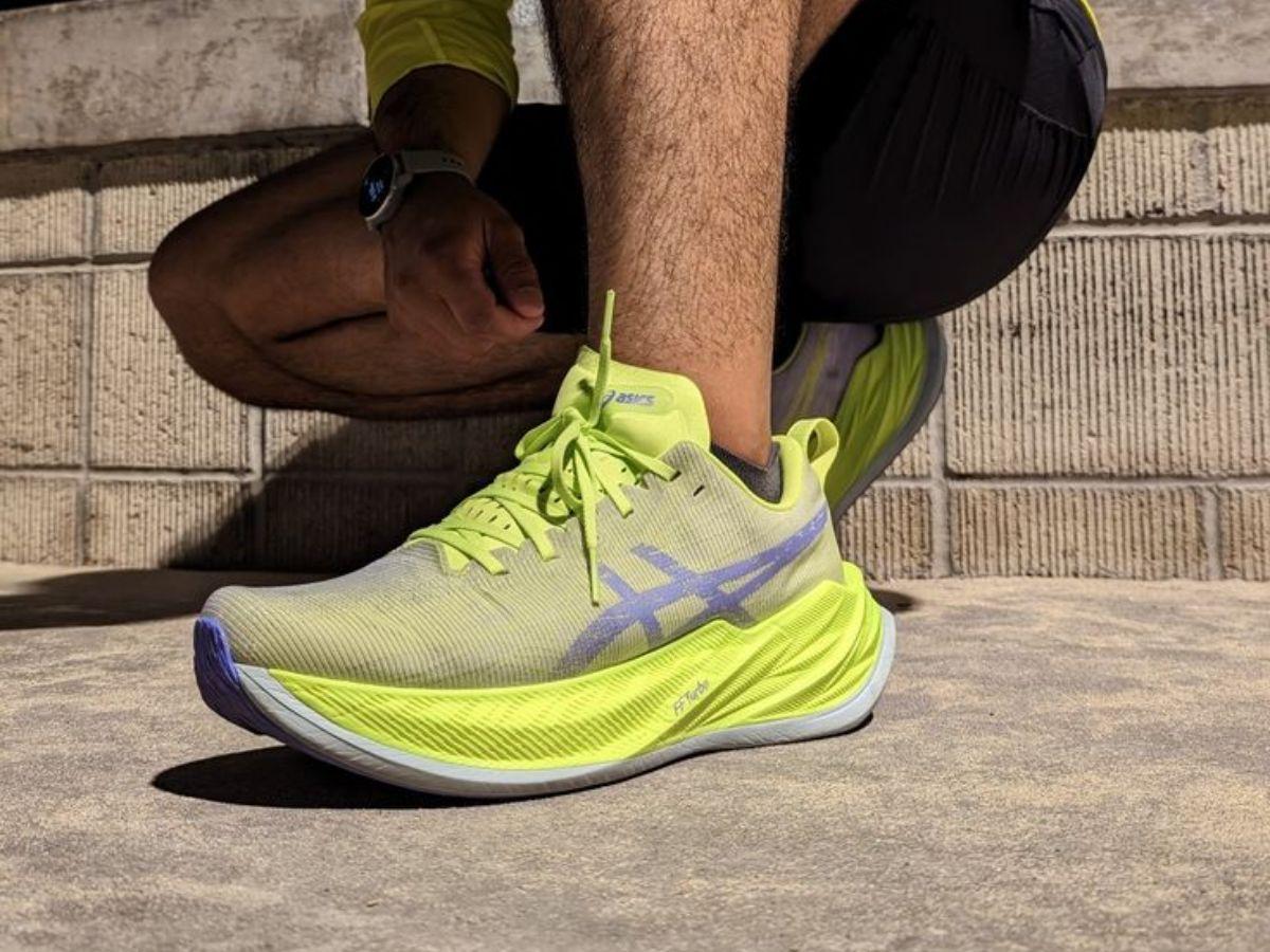 Asics, giày chạy bộ hỗ trợ tối đa