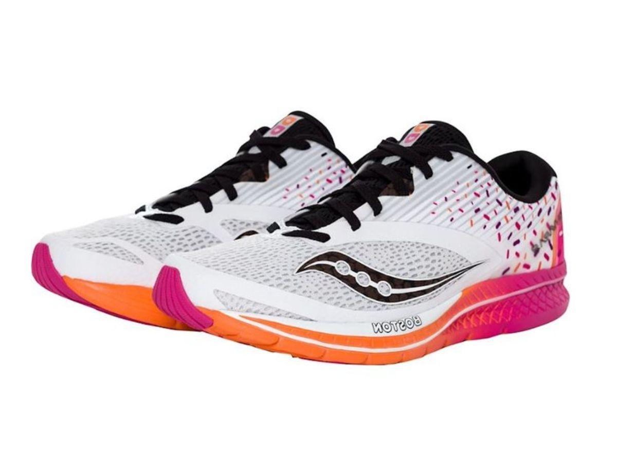 Giày chạy bộ Saucony Kinvara nhẹ, ổn định