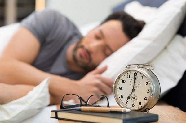 Ngủ đủ giấc giúp chiều cao phát triển tự nhiên