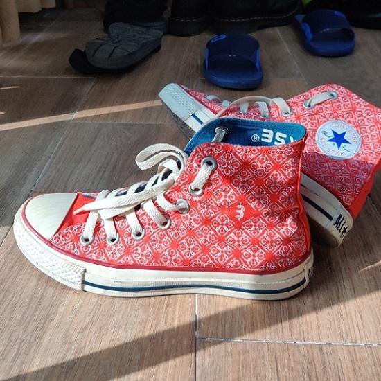 Mẫu giày Converse custom của Case Studyo và Grotesk