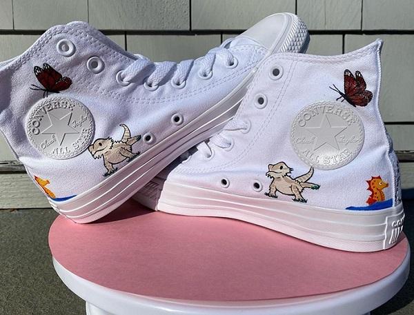 Mẫu giày Converse custom họa tiết Album 3 của nhóm nhạc Ngọt