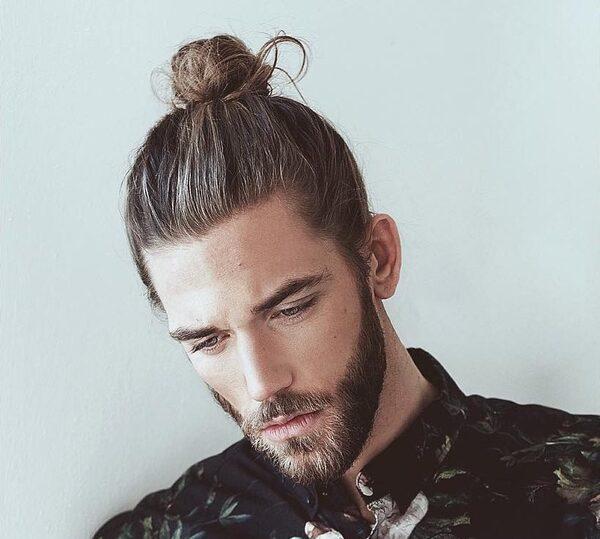 Man Bun phù hợp với khuôn mặt trái tim