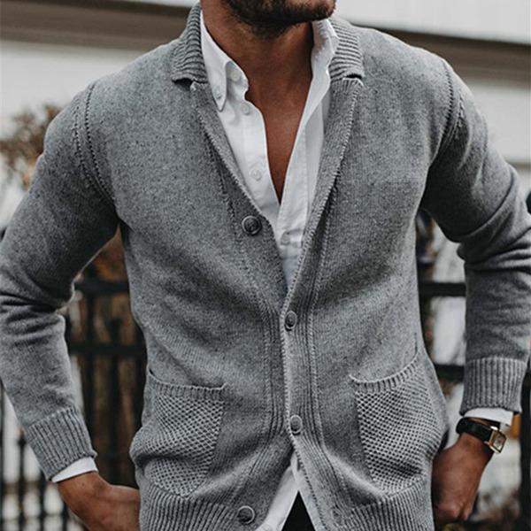 Cardigan là kiểu áo cải tiến của sweater và đang ngày càng được ưa chuộng bởi cánh mày râu