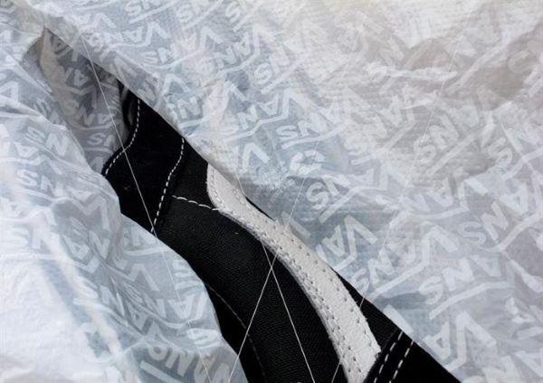 giày vans authentic là gì